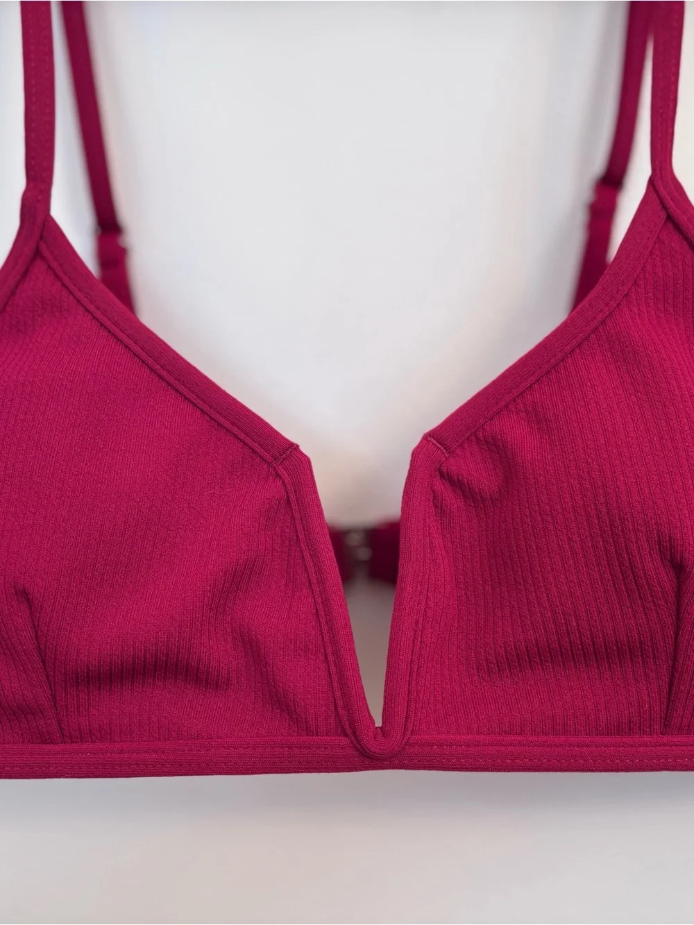 Zaful Deep Raspberry V-Plunge Ribbed Bikini - Picture 2 of 7